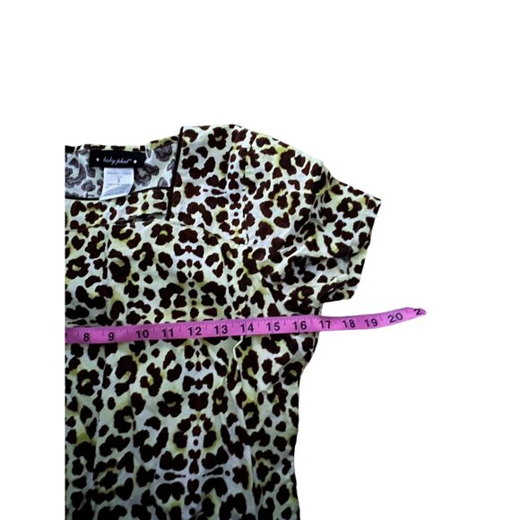 Leopard Print Baby Phat Women's Scrub Top Size S - Picture 5 of 6